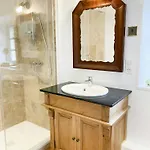 Stone House From 1776 With Large Park * Fajoles