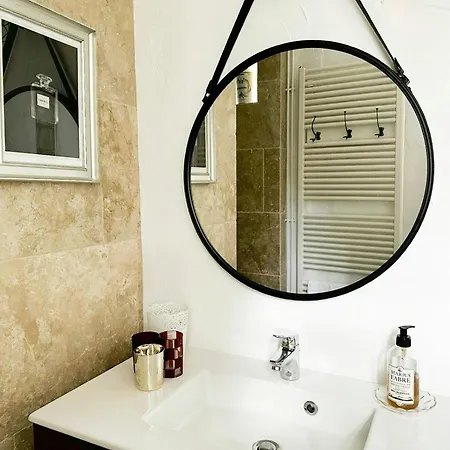 Stone House From 1776 With Large Park Hébergement de vacances