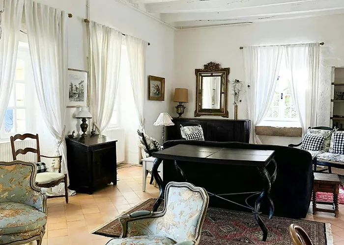 Stone House From 1776 With Large Park Σπίτι διακοπών