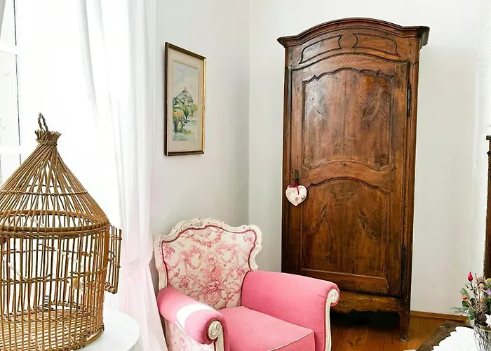 Stone House From 1776 With Large Park * Fajoles